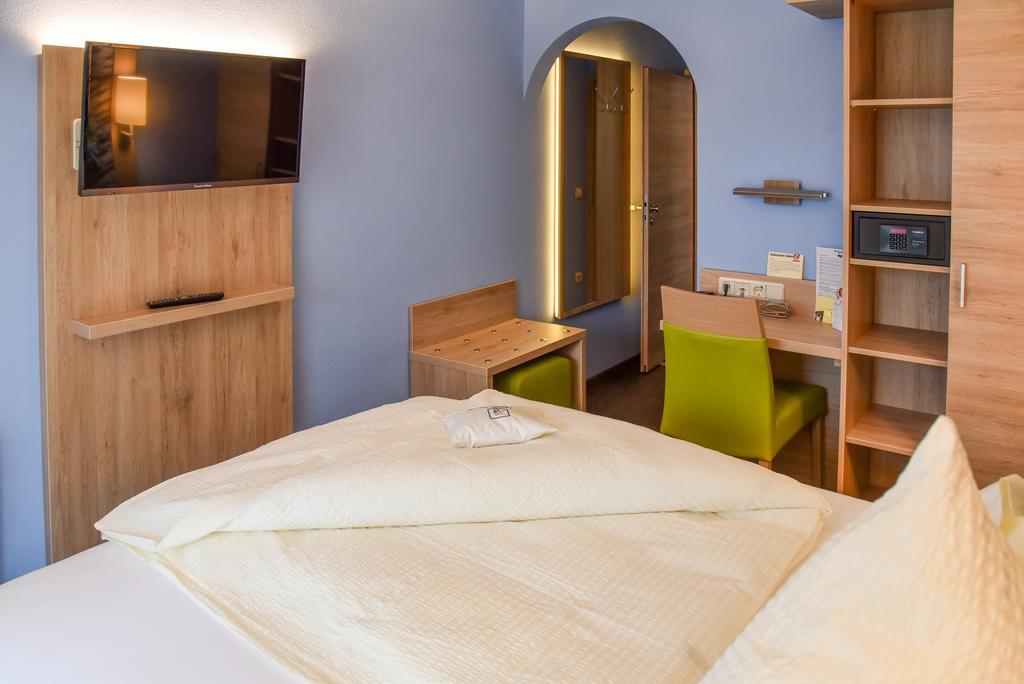 Landhotel Schnupp Neudrossenfeld Esterno foto