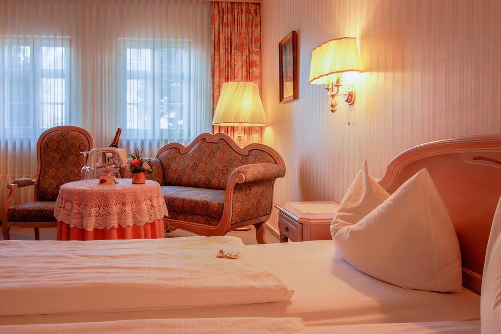 Landhotel Schnupp Neudrossenfeld Esterno foto